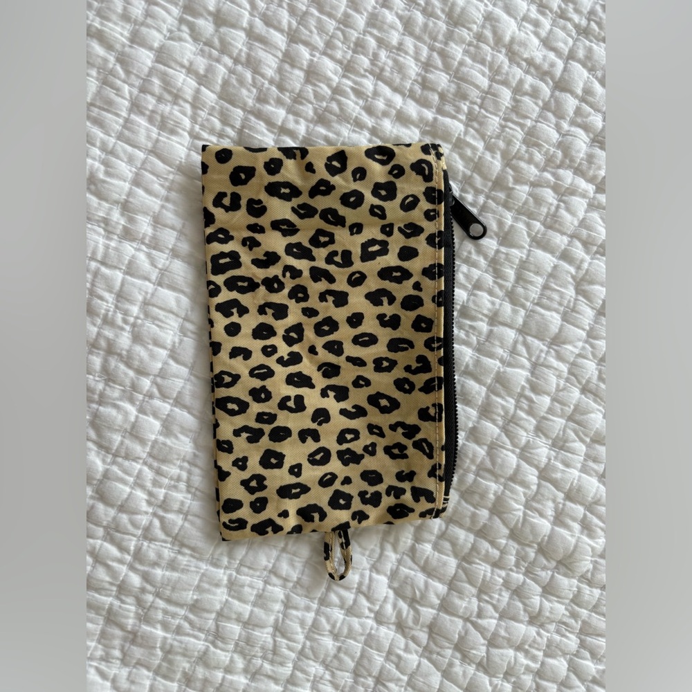 BAGGU Honey Leopard Small Go Pouch